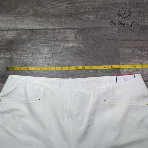 Rafaella Plus Size Slim Leg Comfort Waist Pants Size 18W - Picture 3 of 6